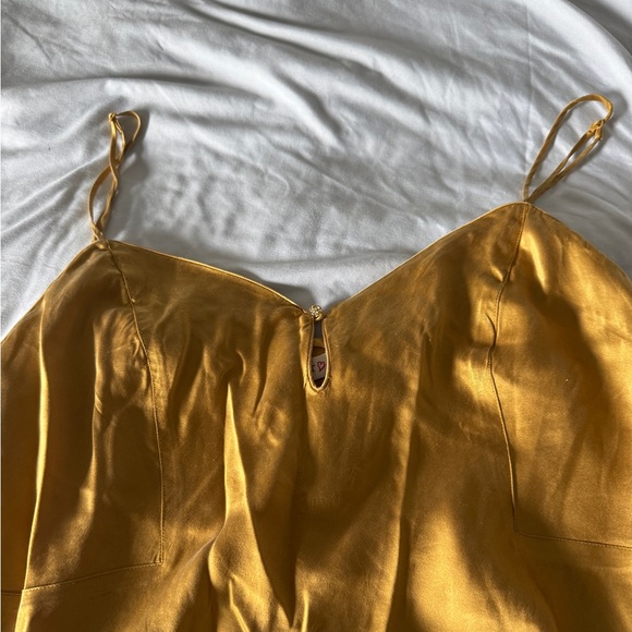 Vintage 90s Victoria’s Secret 100% Silk Camisole Top - Gold Mustard - Picture 2 of 12